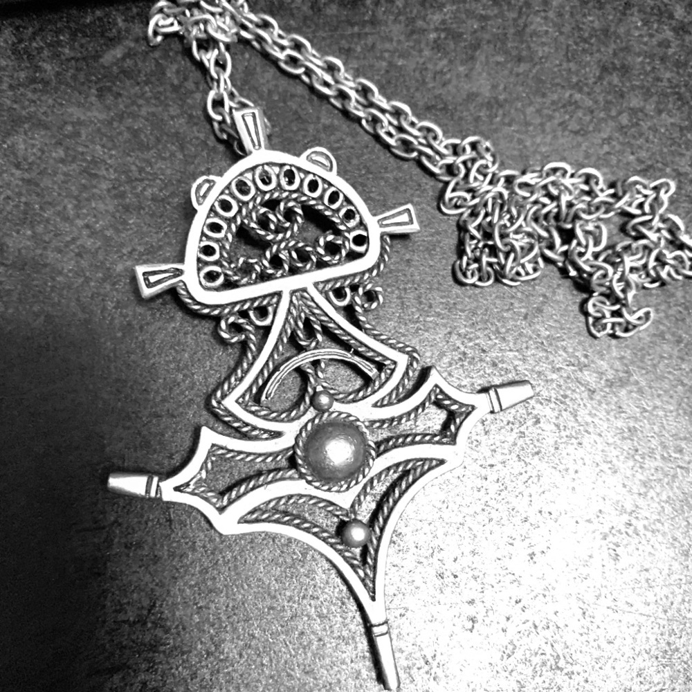 Tunisian necklace
